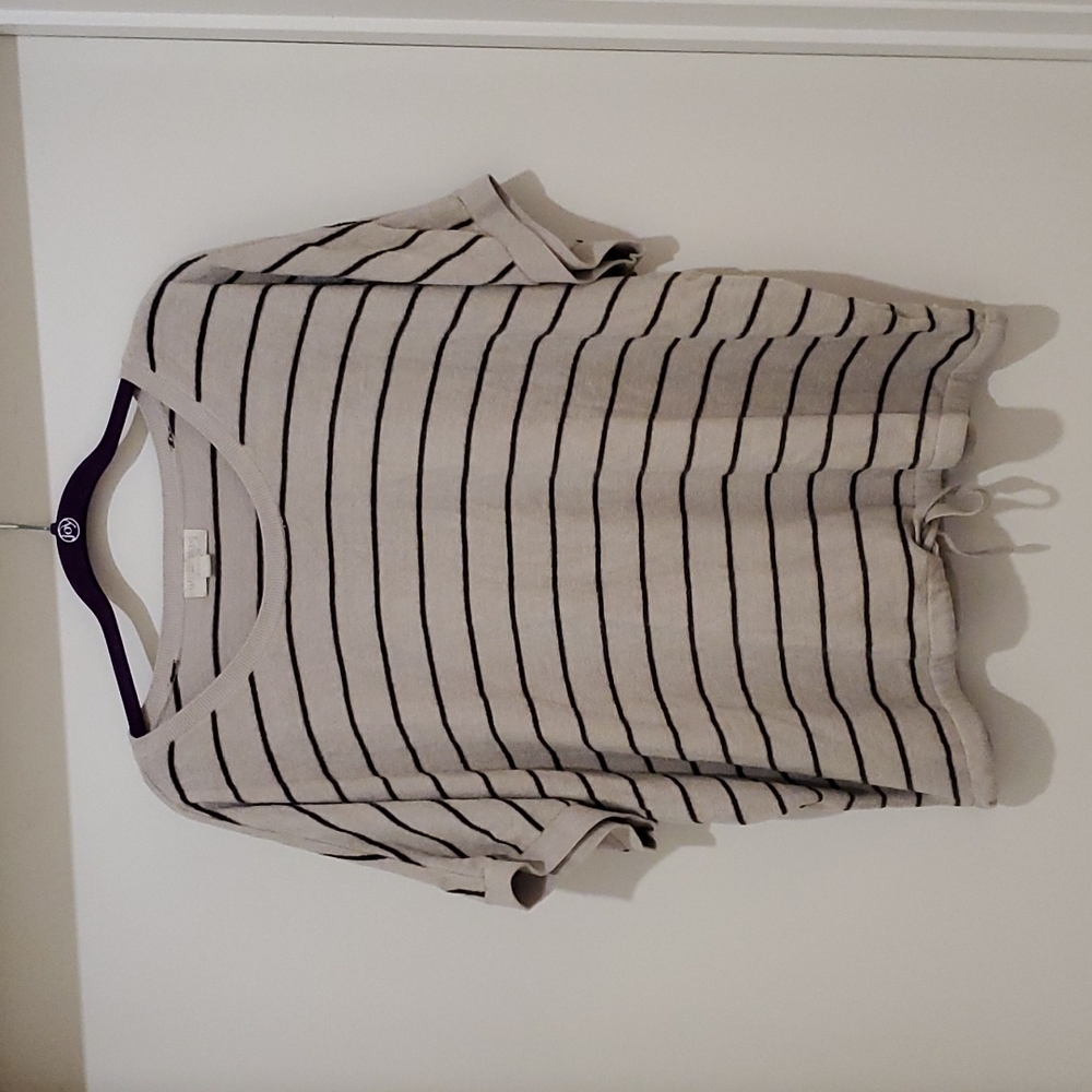 Barefoot Dreams Cream and Black Striped Short Sleeve Pullover
